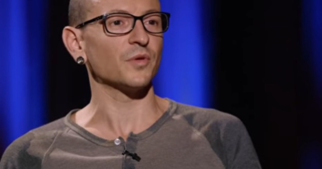 Muzicieni si actori deplang disparitia lui Chester Bennington