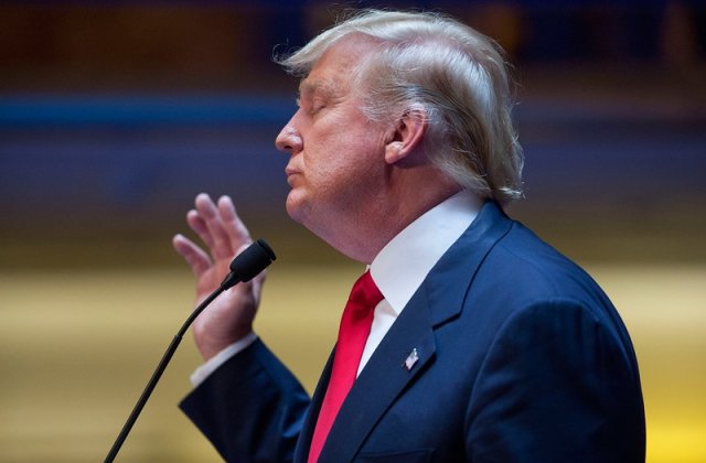 Sotia premierului japonez s-a prefacut ca nu stie engleza ca sa nu vorbeasca cu Donald Trump