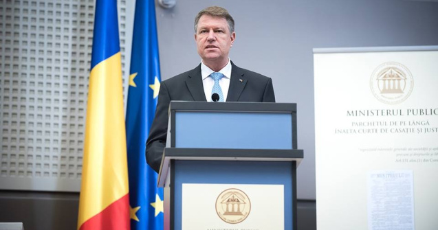 Iohannis cere reexaminarea legii prin care Avocatul Poporului primeste pensie speciala: E un privilegiu nejustificat