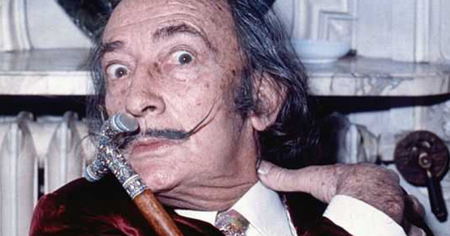 Salvador Dali a fost exhumat, iar celebra sa mustaţă a rămas intactă aproape 30 de ani