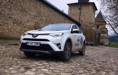  Top  GALERIE FOTO. Toyota Rav4 Hybrid inveleste puterea in serenitate