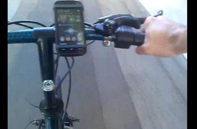 [VIDEO] S-a lansat incarcatorul de telefon pentru bicicleta