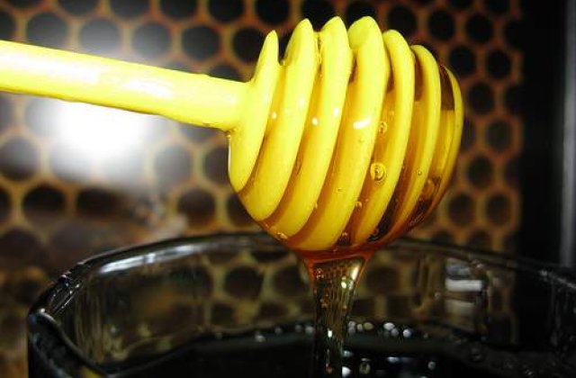 Leacul Ayurvedic minune: mierea cu scortisoara