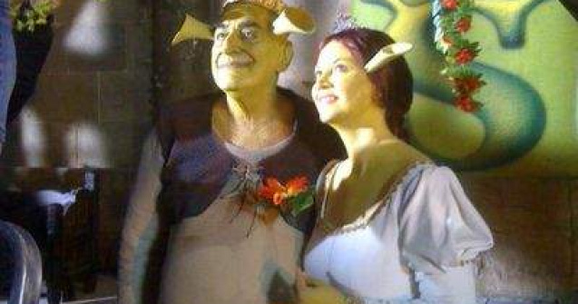 Oana si Viorel Lis: Nunta costumati in Shrek si Fiona