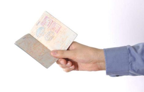 Cum primeau mita lucratorii de la Vama Siret?