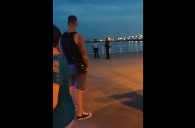 [VIDEO] Constanta: Grenada gasita in mare, in zona Cazinoului