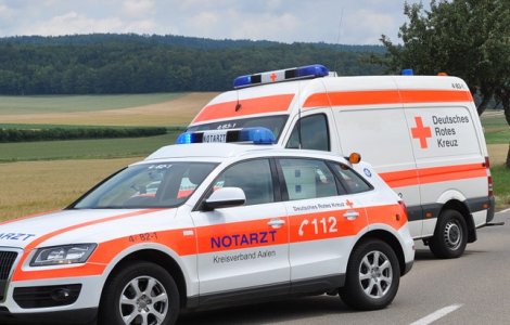  Foto  Atac cu drujba intr-un oras din nordul Elvetiei, soldat cu cinci raniti