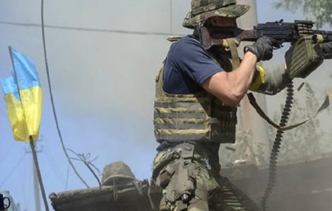 Ambasador american la NATO: SUA ar putea inarma Ucraina