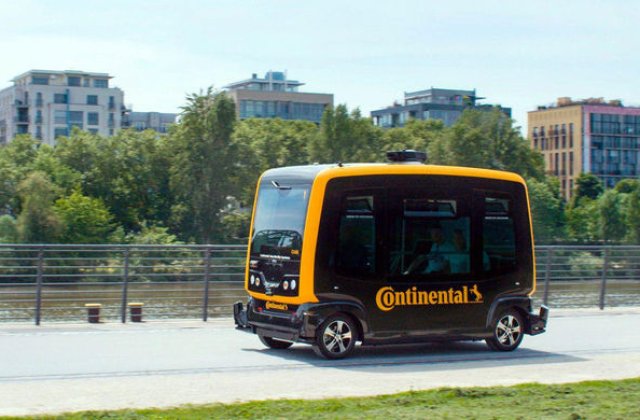 Asa vor arata taxiurile viitorului: Continental Cube este un vehicul care se va conduce singur in orasele aglomerate