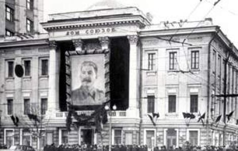 Stalin a vrut sa protejeze Polonia de Hitler inainte de invazie