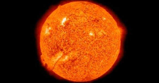  Video  Prima imagine 3D a Soarelui