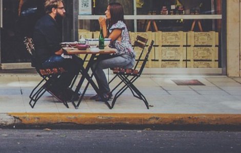  Top  8 feluri de mancare pe care sa nu le mai comanzi la prima intalnire