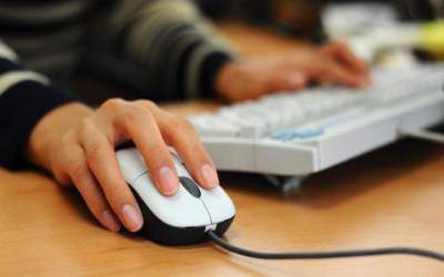 Datele a 400.000 de clienti...