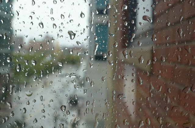 Cod GALBEN de ploi in sase judete, pana vineri la pranz