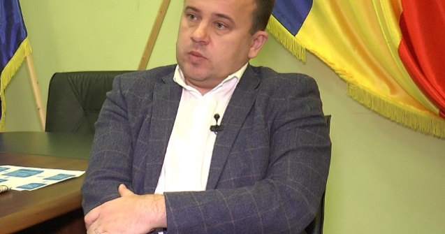 Liviu Pop anunta ca elevii de clasa a V-a vor avea manual si la Educatie fizica. Parintii critica decizia