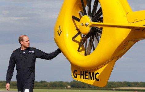 Printul William renunta la cariera de pilot pentru indatoririle de mostenitor al coroanei britanice