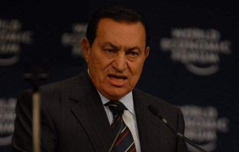 Hosni Mubarak promite cresterea salariilor si pensiilor