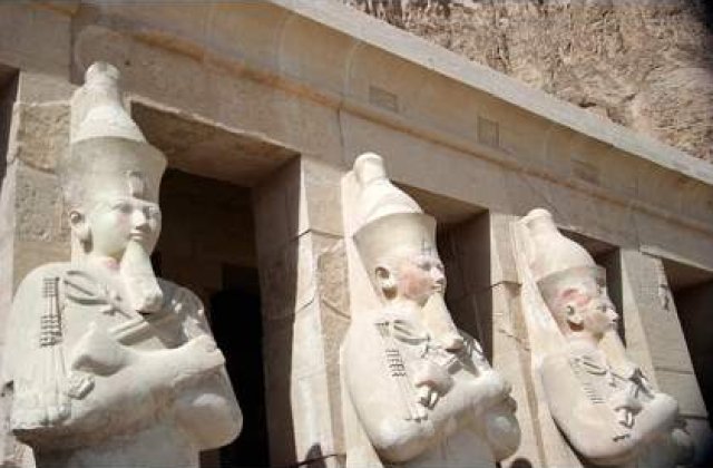 Crizele din Orientul Mijlociu, diferite de revolutiile din Europa de Est