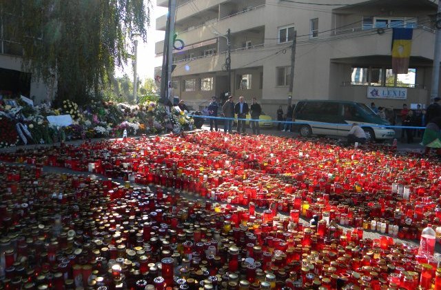 Inca un ranit in incendiul din Colectiv a murit; numarul celor care si-au pierdut viata a ajuns la 65