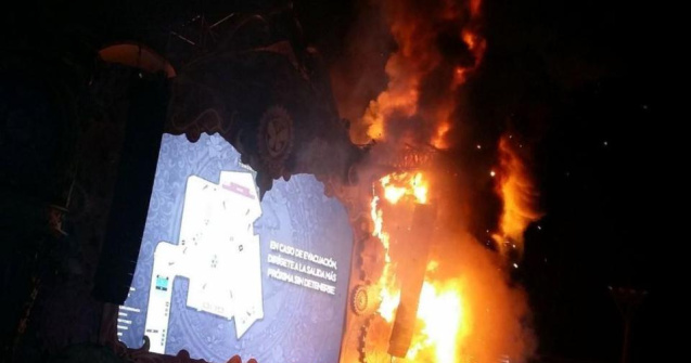 Incendiu la festivalul Tomorrowland din Barcelona. 20.000 de oameni au fost evacuati / VIDEO