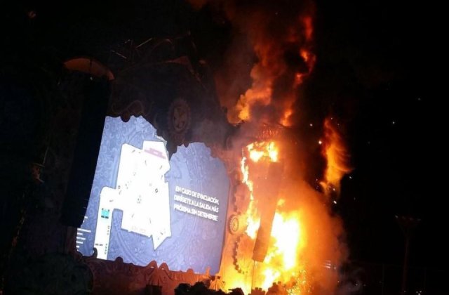 Incendiu la festivalul Tomorrowland din Barcelona. 20.000 de oameni au fost evacuati / VIDEO