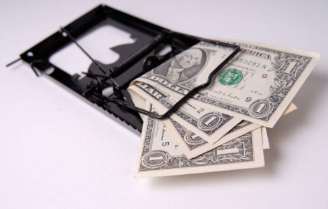 Scandalul comisioanelor abuzive ale bancilor, aproape de final