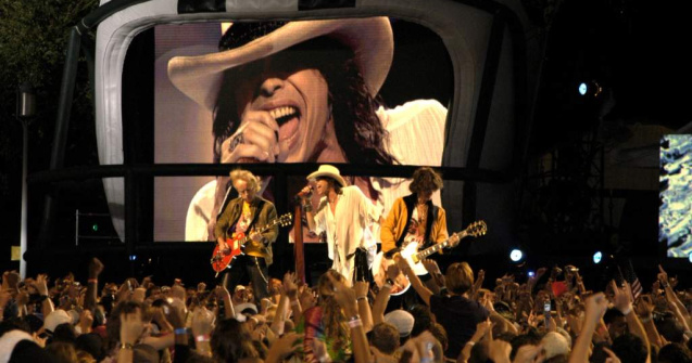  Top  Concertele care au scos din casa cei mai multi romani, in 2010