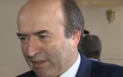 Tudorel Toader: Peste 3.000...