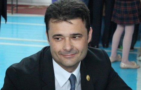 Un primar si-a propus sa impoziteze Palatul Parlamentului