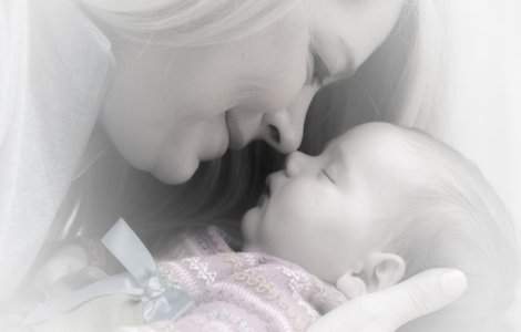 Lipsa investitiilor in alaptare afecteaza negativ bebelusii si mamele din intreaga lume