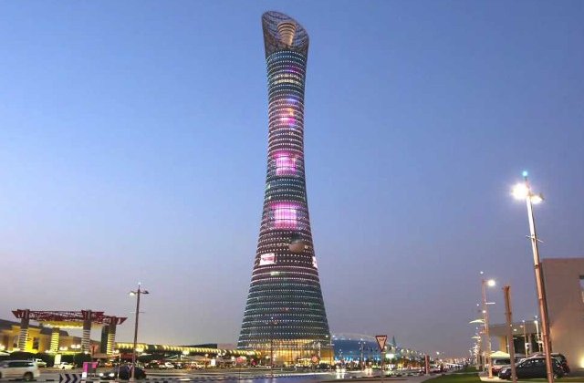 [VIDEO] Incendiu la un zgarie-nori din Dubai. Este pentru a doua oara