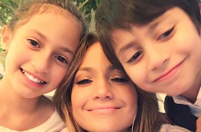 [FOTO] Top 10+1 vedete internationale care au gemeni