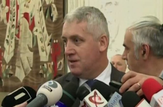 Tutuianu: Salariile militarilor vor creste prin Legea salarizarii, nu vad motive sa avem plecari. Unii s-au grabit