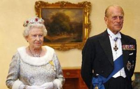 Regina Marii Britanii a vizitat peste 120 de state, fara pasaport