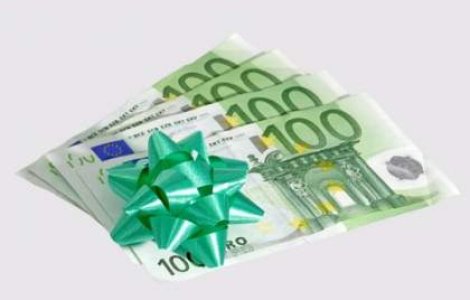 Coruptia in vami: Peste 100.000 de euro pe tura