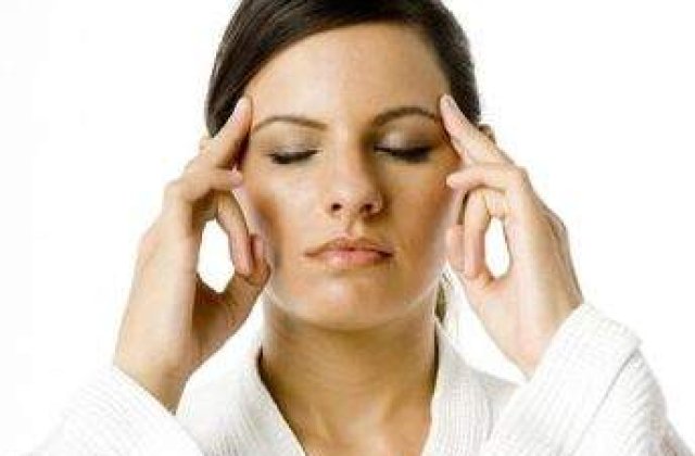 Remedii naturiste simple pentru durerile de cap