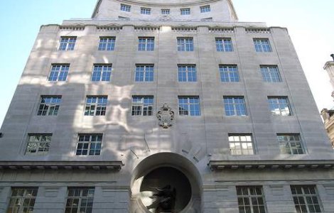 Reuters va face sute de disponibilizari in 2011