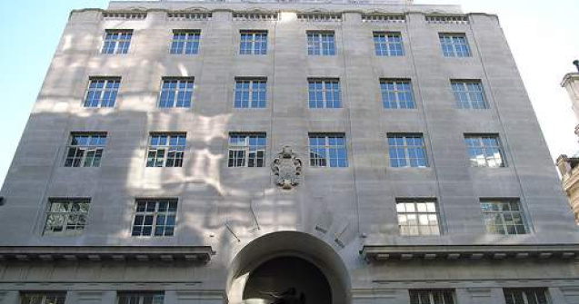 Reuters va face sute de disponibilizari in 2011