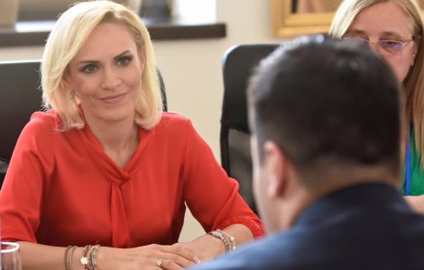 Firea: Sper ca este ultima vara in care nu se poate circula civilizat cu mijloacele de transport in comun
