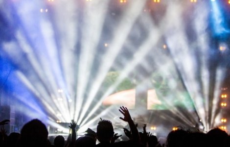 Dire Straits Experience va sustine trei concerte in Romania