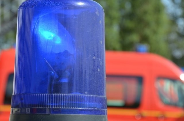 Dambovita: Pieton mort dupa ce a fost lovit de o ambulanta