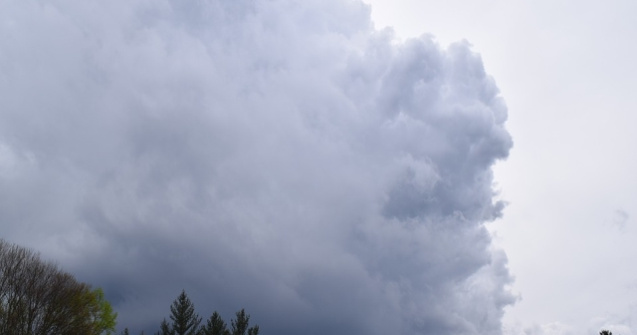 De la cod rosu de canicula la ploi torentiale. In zonele de campie, vremea caniculara se va mentine si pe parcursul saptamanii viitoare
