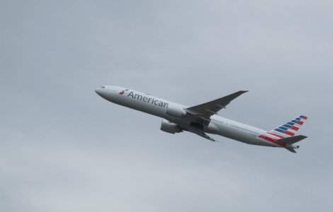 Zece persoane ranite, in urma unor turbulente extreme la bordul unui avion American Airlines