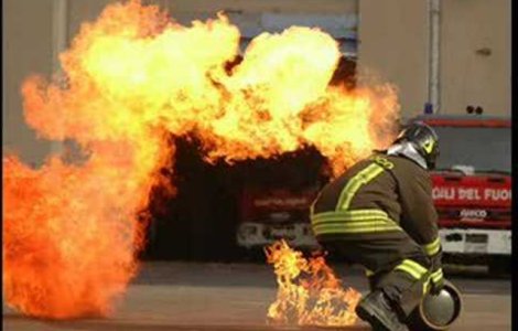 15 pompieri voluntari au fost arestati pentru ca provocau incendii