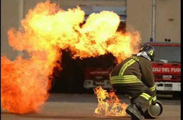 15 pompieri voluntari au fost arestati pentru ca provocau incendii