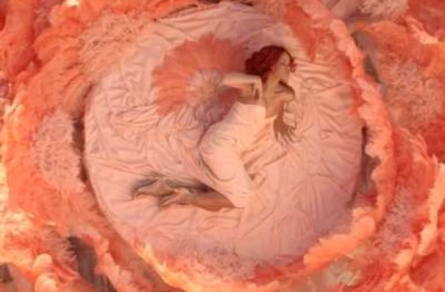 [VIDEO] Rihanna, sexy intr-o nou reclama