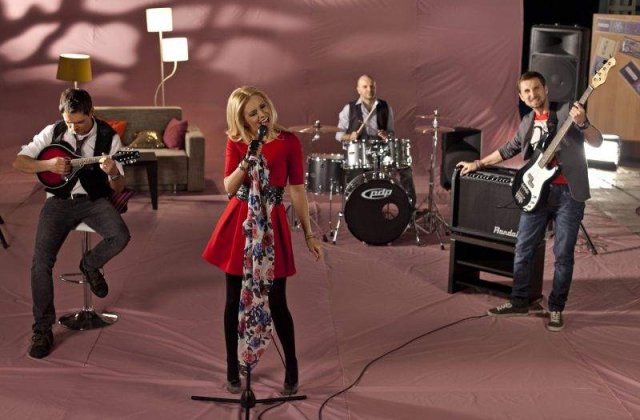 Romanii aduc dragostea, Puf Stock aduce 1000 de perne