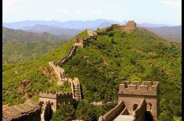 Ce mai fac chinezii? O linie ferata intre Atlantic si Pacific!