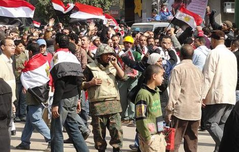  Video  Armata egipteana cere incetarea grevelor