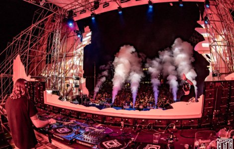 Preot din Cluj: Untold este inchinat lui Satan